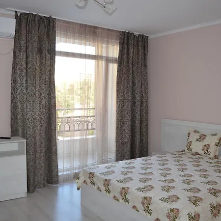 Bratanov Premier Appartement *